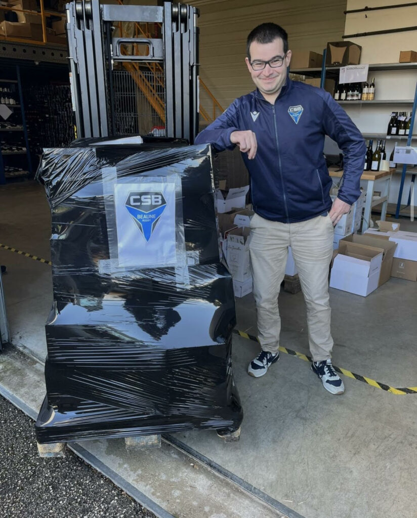 Don de 400 bouteilles de vins pour la tombola de notre Ecole de Rugby !